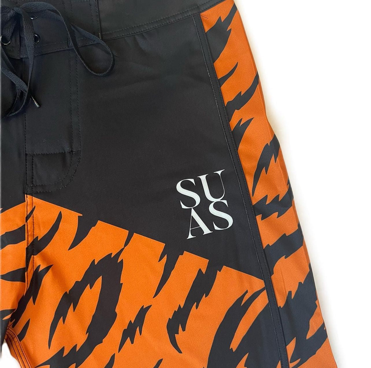 Tiger Stripes 17"